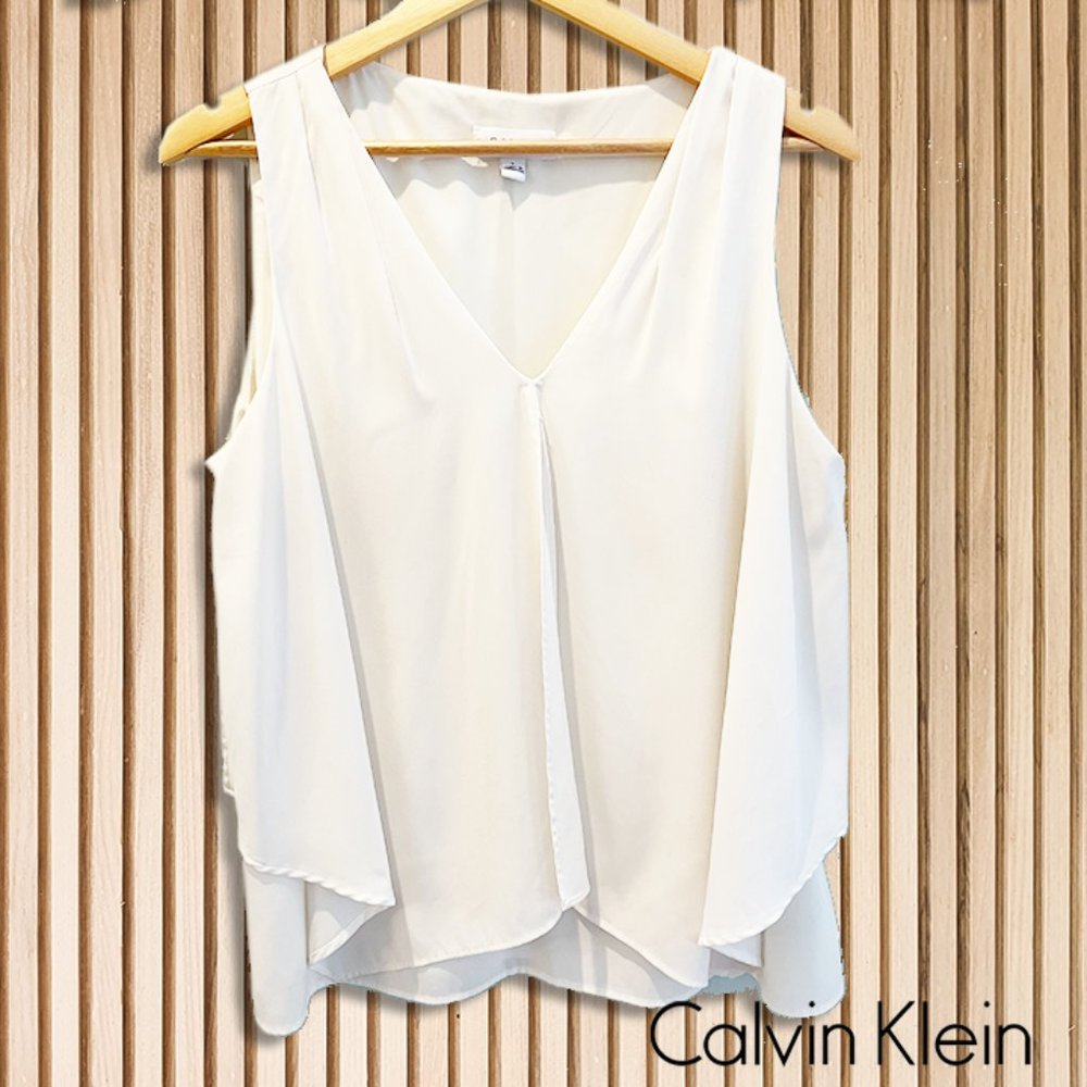 Calvin Klein swingy sleeveless blouse in cream | Size L